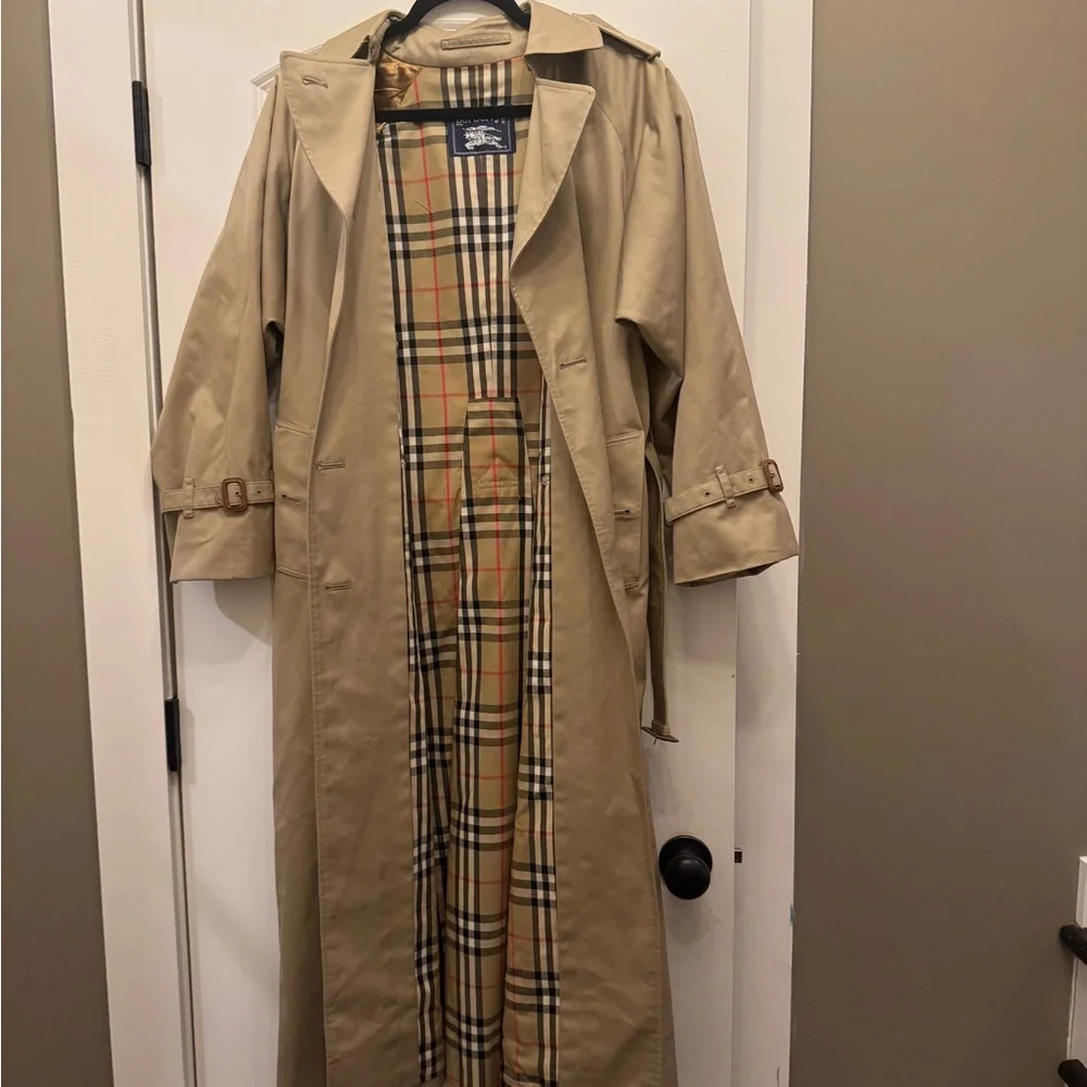 Vintage Classic Burberry Nova check Trench Coat - Picture 4 of 11